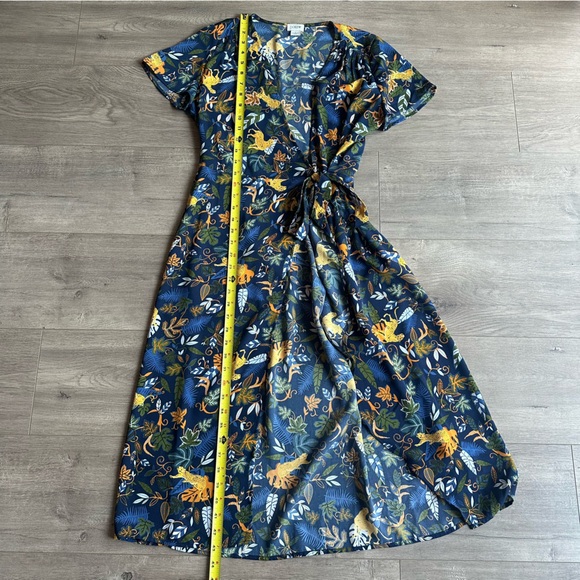 EUC J. Crew Drapey twill wrap midi dress - size 2 - Picture 4 of 4